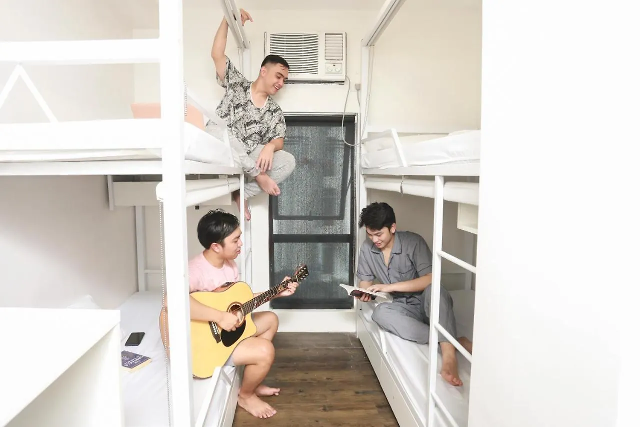 Mytown Amsterdam Hostel Manila